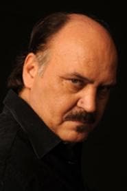 Claudio Fragasso في دور Narrator (voice) (uncredited)