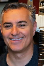 Joe Escalante dans le rôle de Self