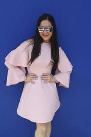 Andréa Millán dans le rôle de Party girl 1