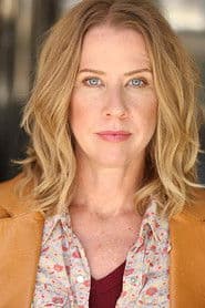 Rebecca Avery dans le rôle de Angry Man's Wife