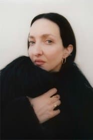Tish Weinstock في دور Josette