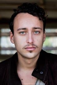 Kai Michael Müller في دور Paul
