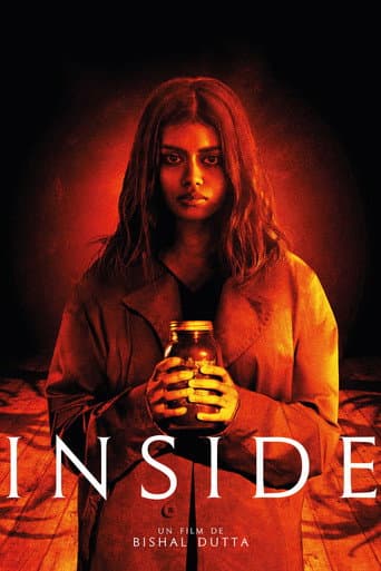 Affiche du film It Lives Inside (2023)