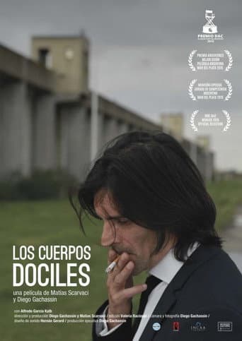ملصق فيلم Los cuerpos dóciles (2015)